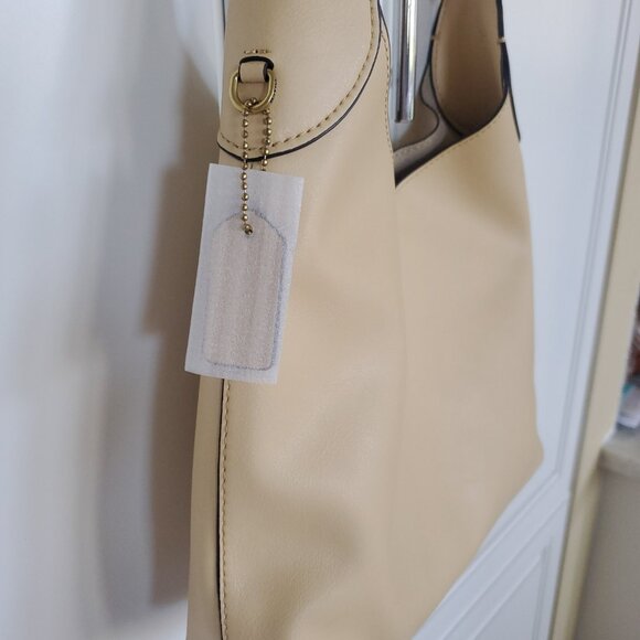 NWT Coach Brooklyn Shoulder Bag 28 Cream - Picture 4 of 10